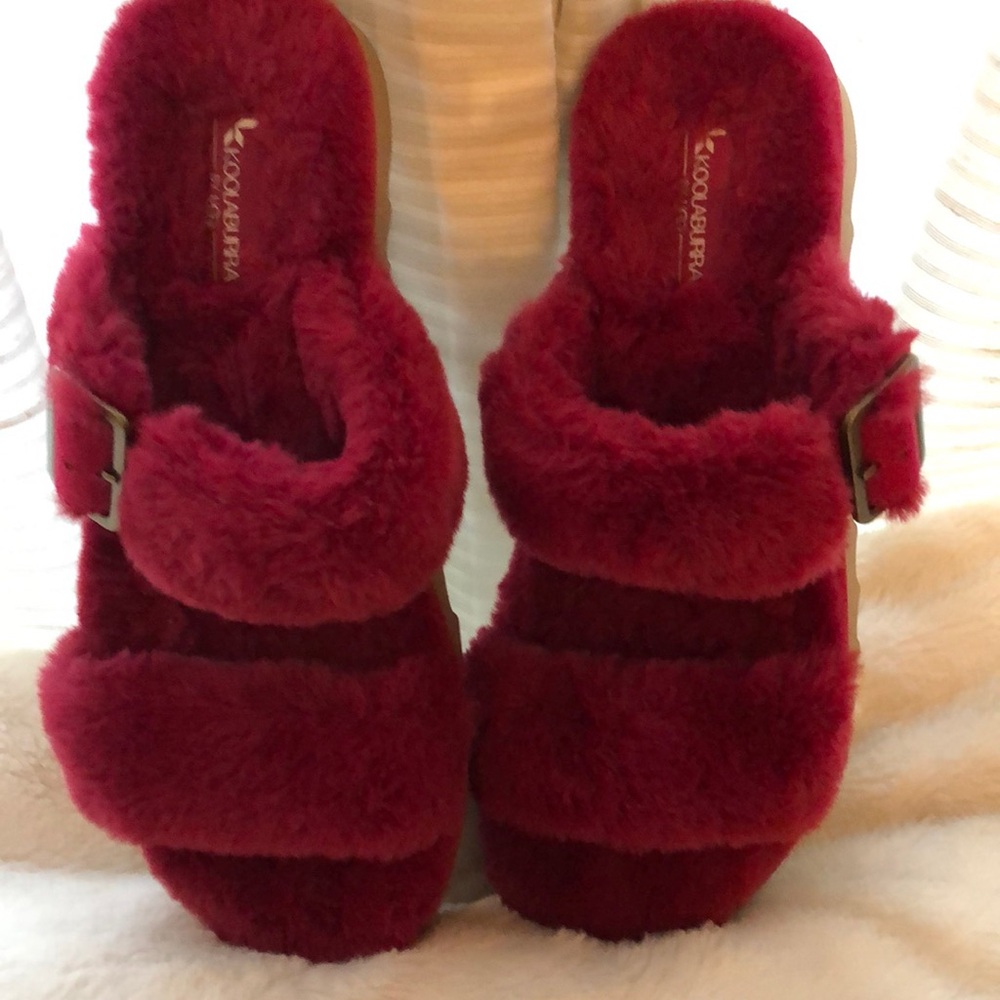 UGG KOOLABURRA SLIPPERS/FLATS/Sandal
